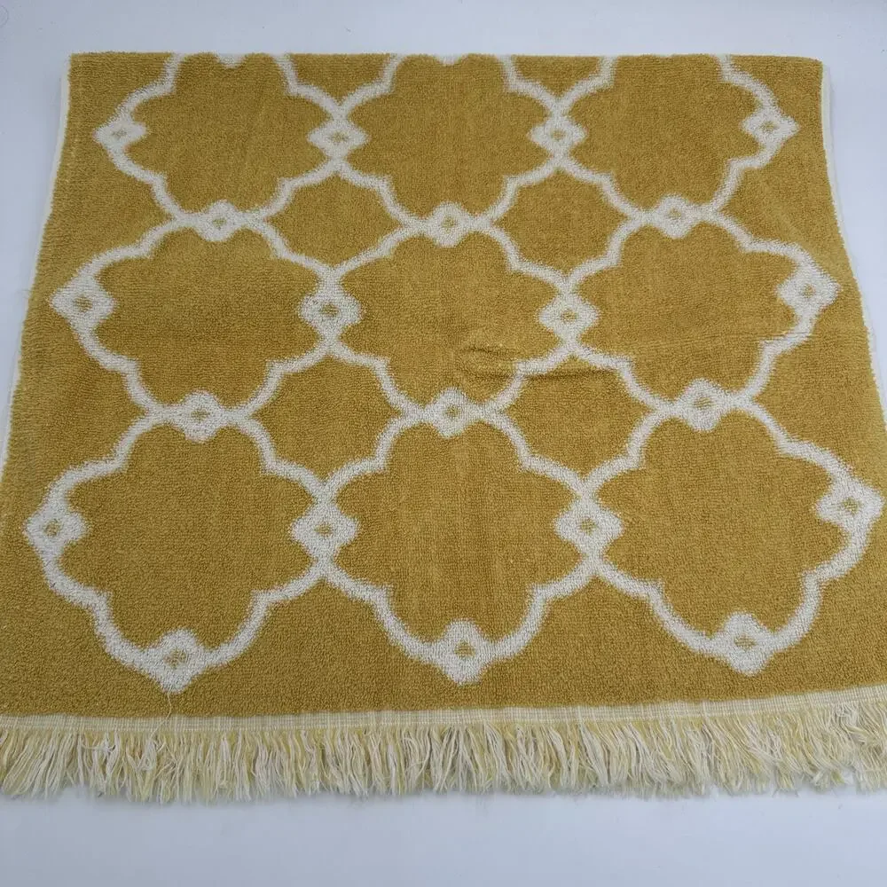 Vintage MCM Gold Yellow Sculpted Fringe Bath/Hand Towel 100% Cotton